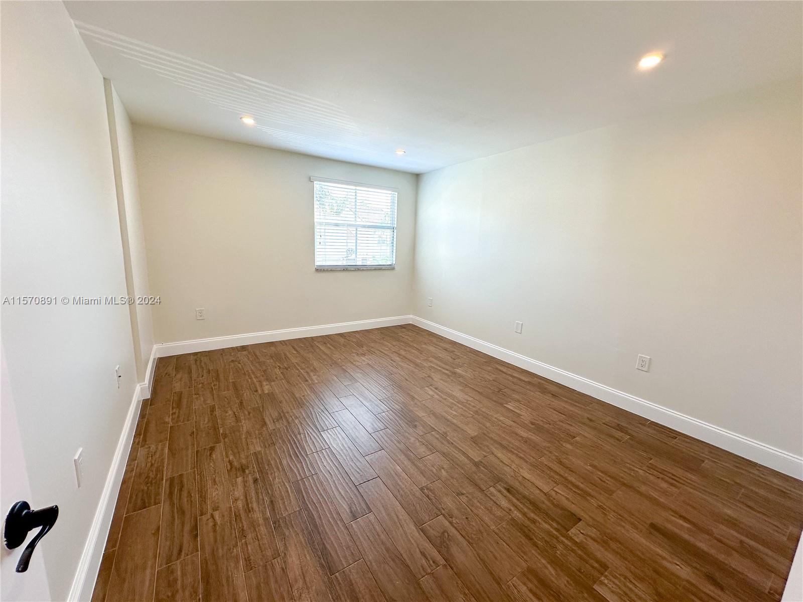 THE GREENS AT DORAL CONDO - Residential Lease