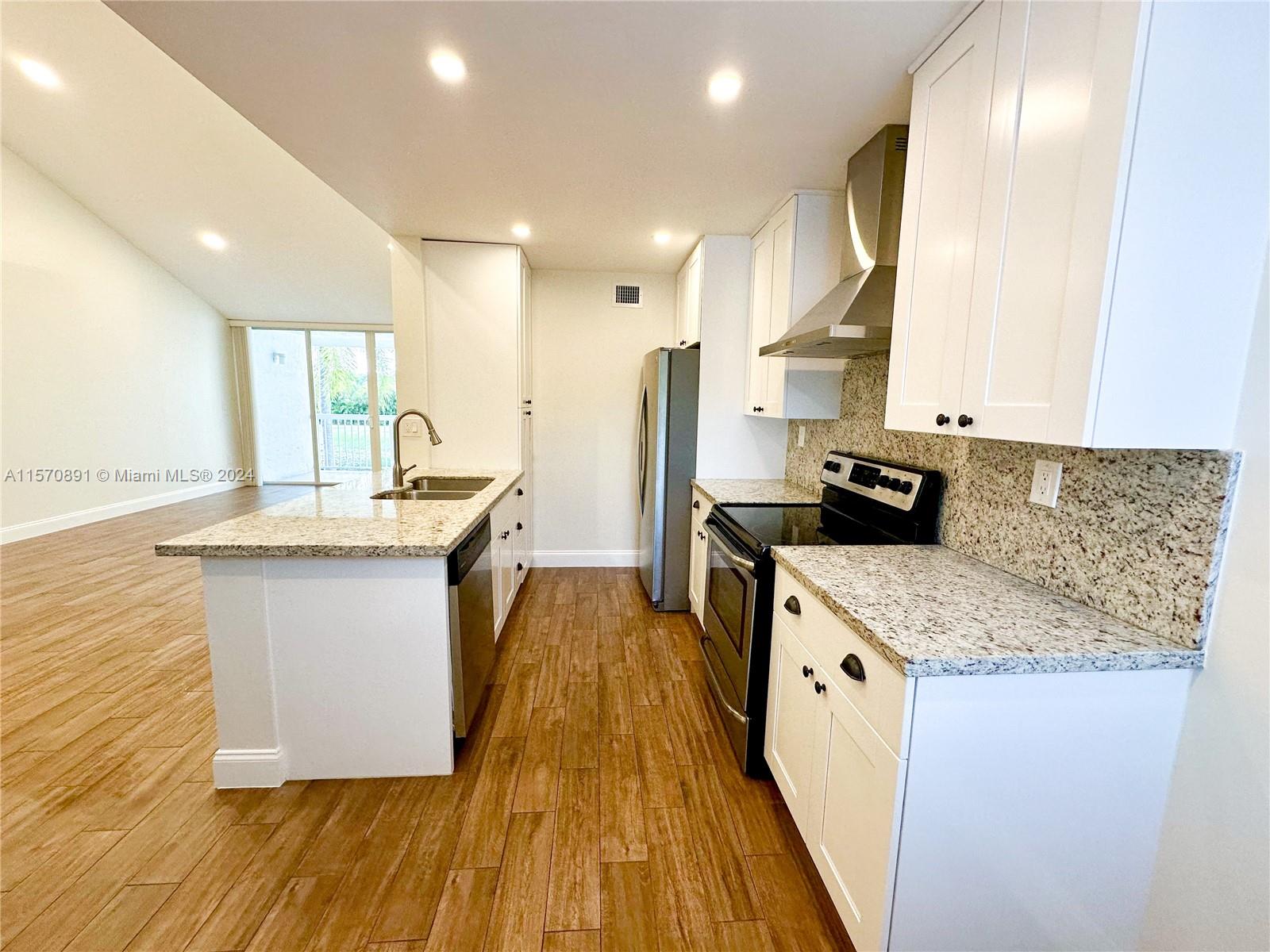 THE GREENS AT DORAL CONDO - Residential Lease