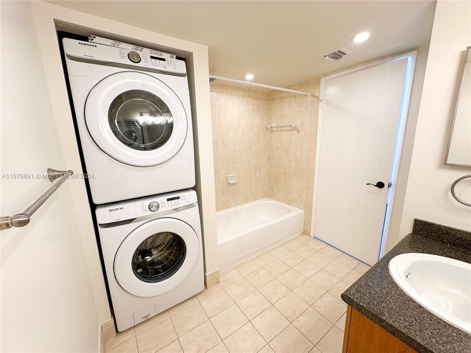 THE GREENS AT DORAL CONDO - Residential Lease