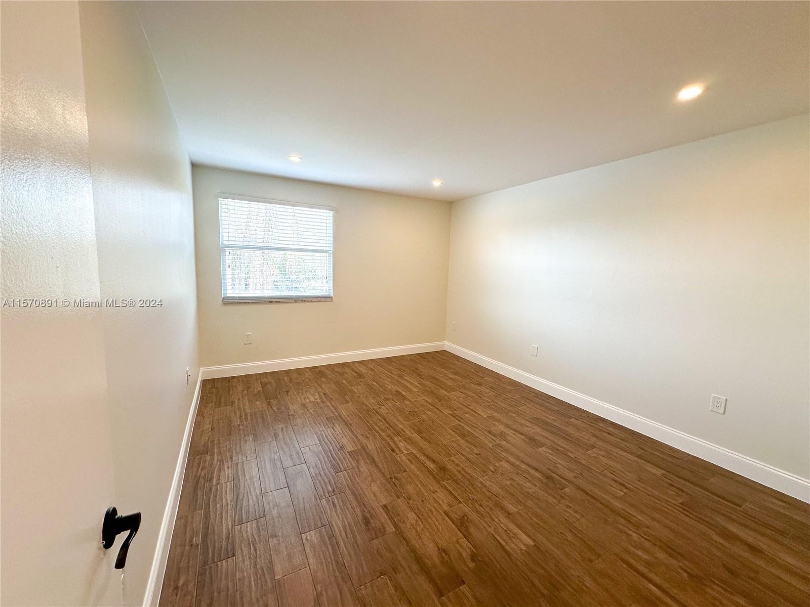 THE GREENS AT DORAL CONDO - Residential Lease