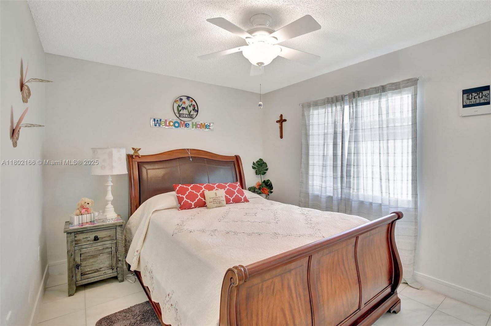 CRYSTAL POINTE - Residential