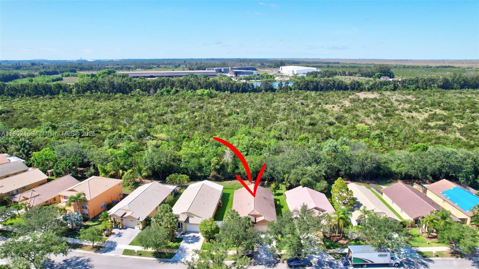 CRYSTAL POINTE - Residential