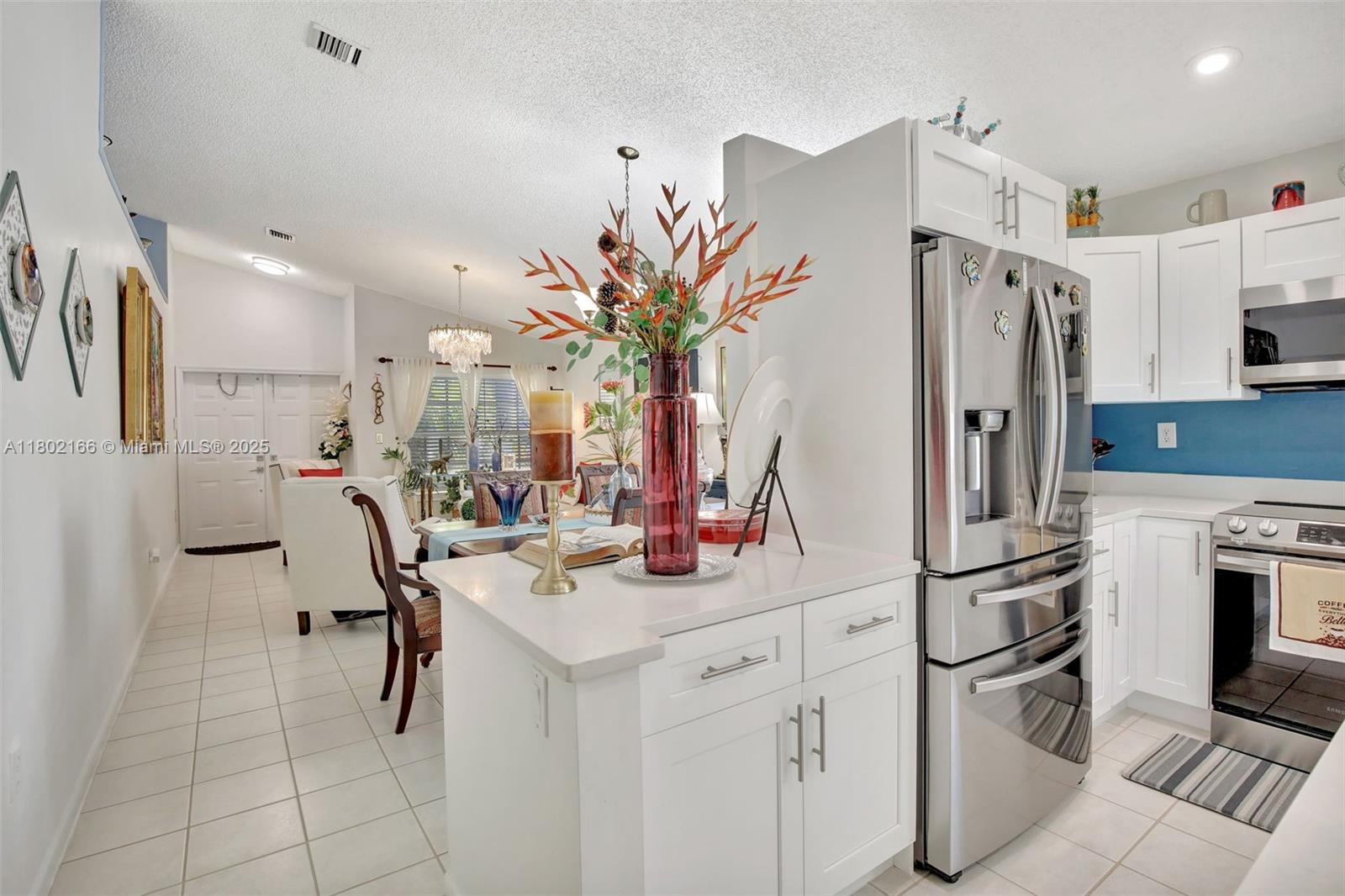 CRYSTAL POINTE - Residential