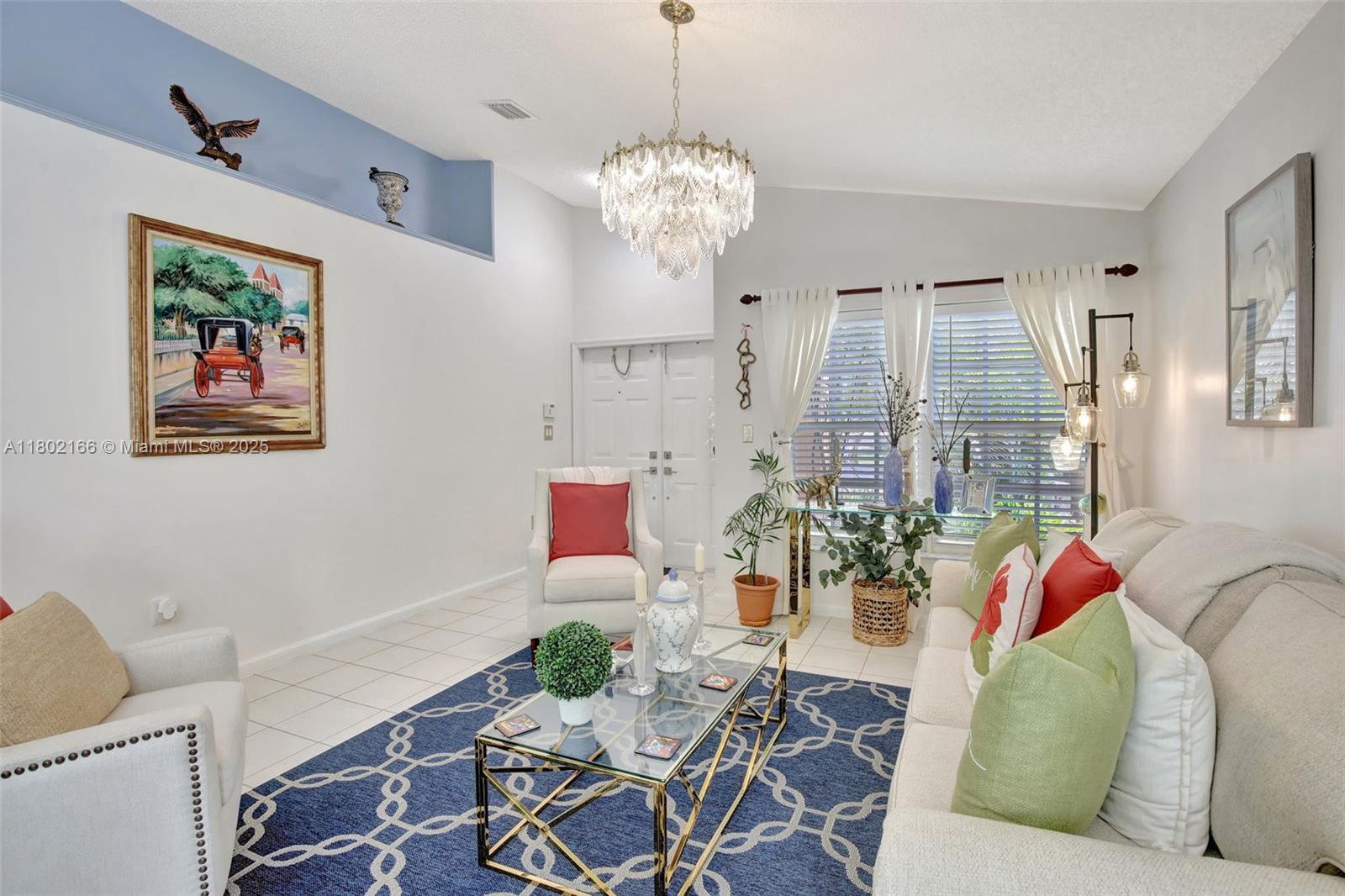 CRYSTAL POINTE - Residential