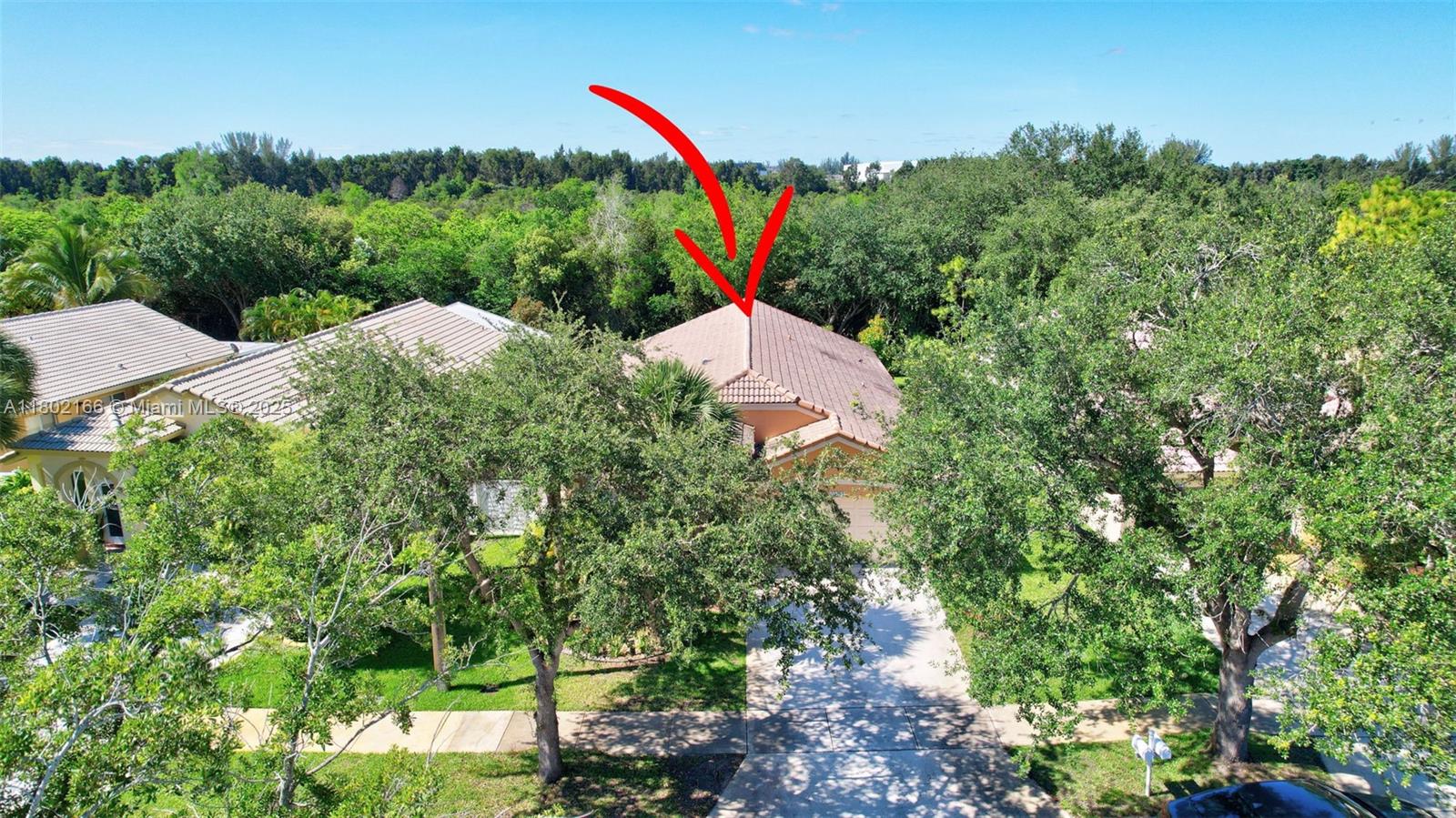 CRYSTAL POINTE - Residential
