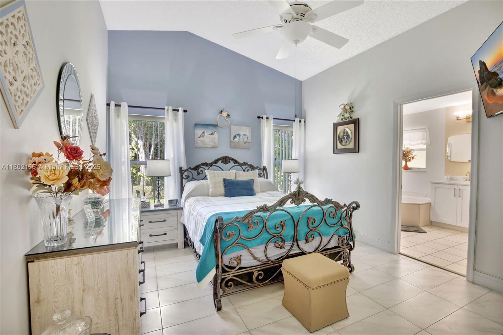 CRYSTAL POINTE - Residential