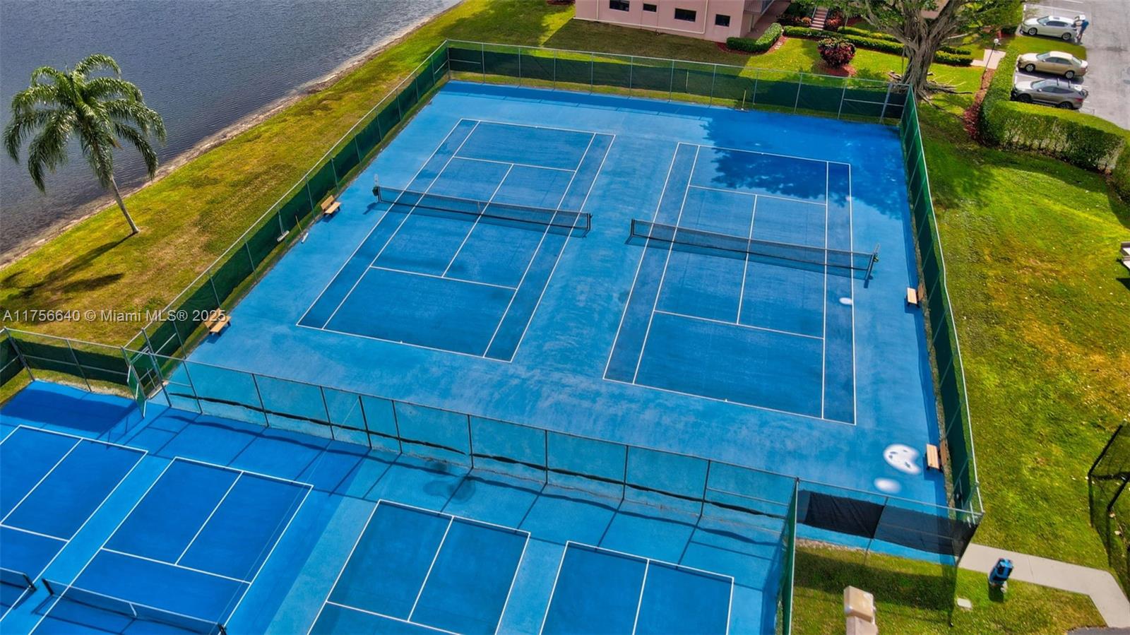 WATERSEDGE AT THE LAKES O - Residential