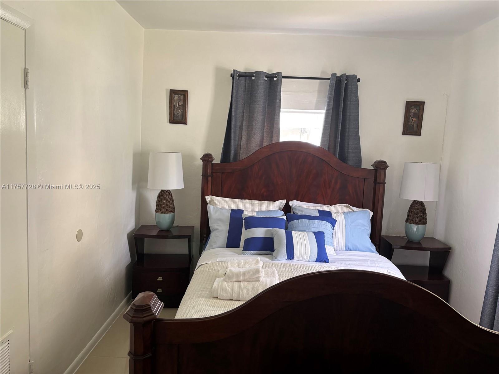 N MIAMI ESTATES - Residential