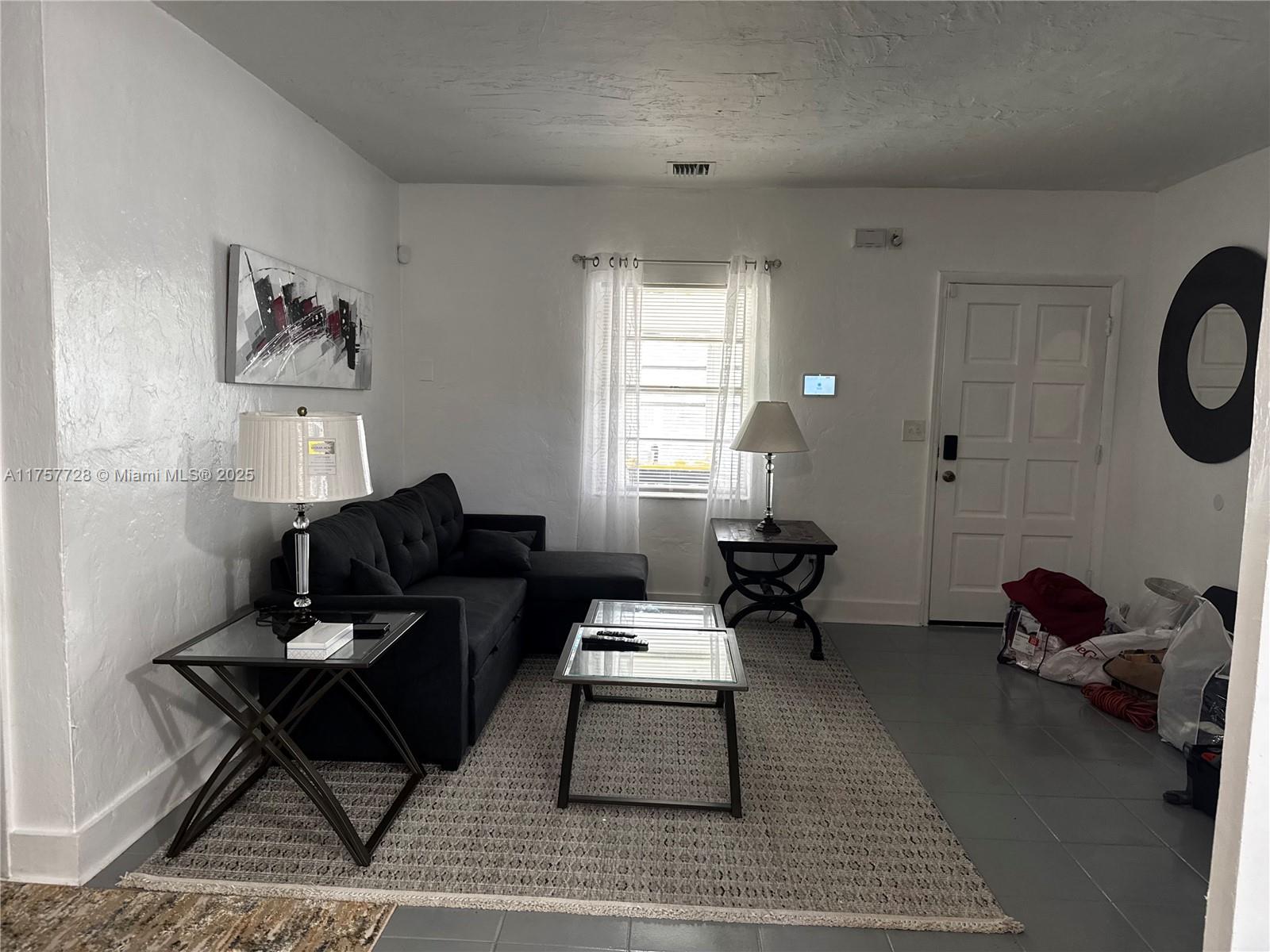 N MIAMI ESTATES - Residential