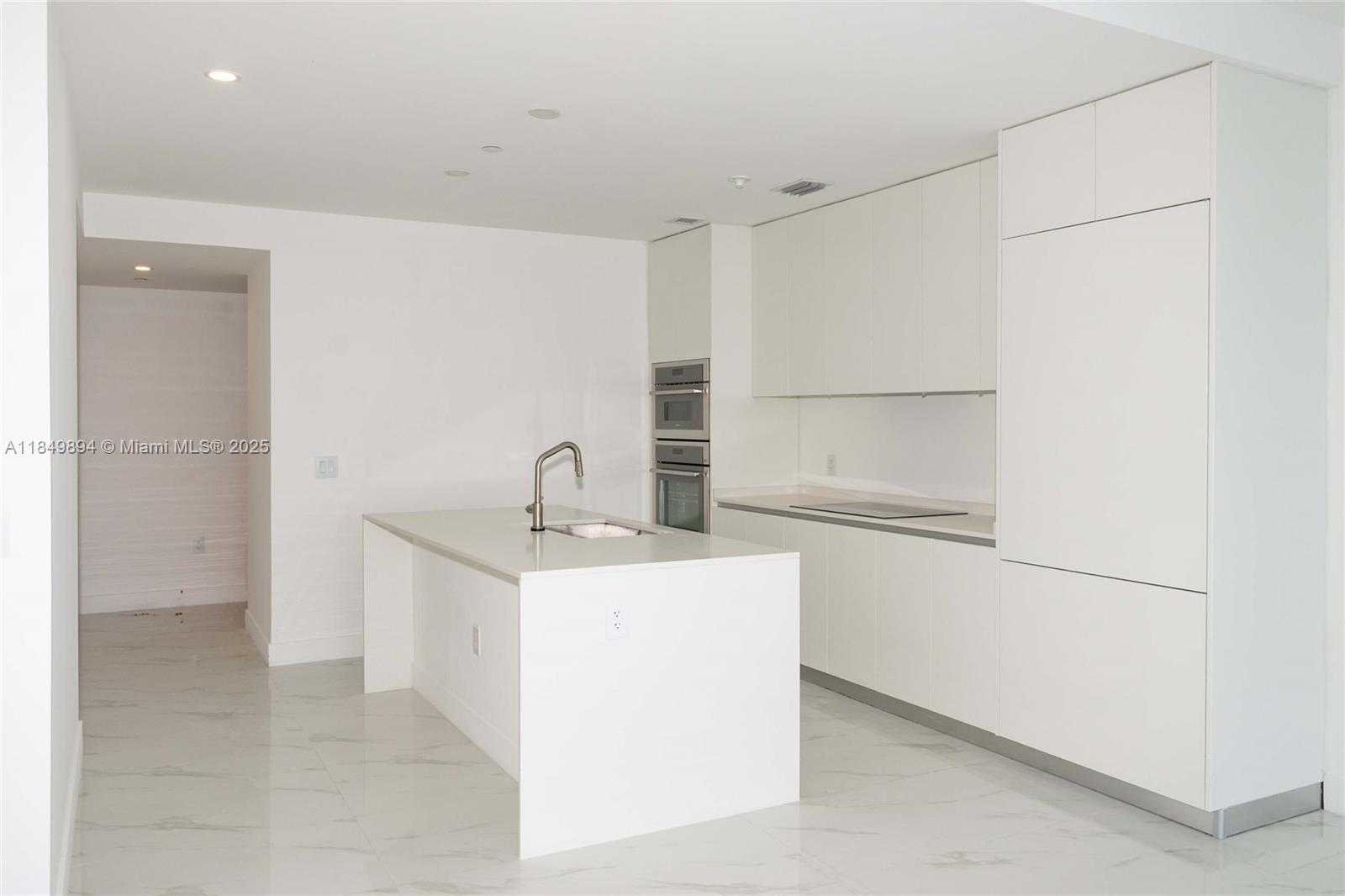 Aria Reserve South Tower - Residential Lease