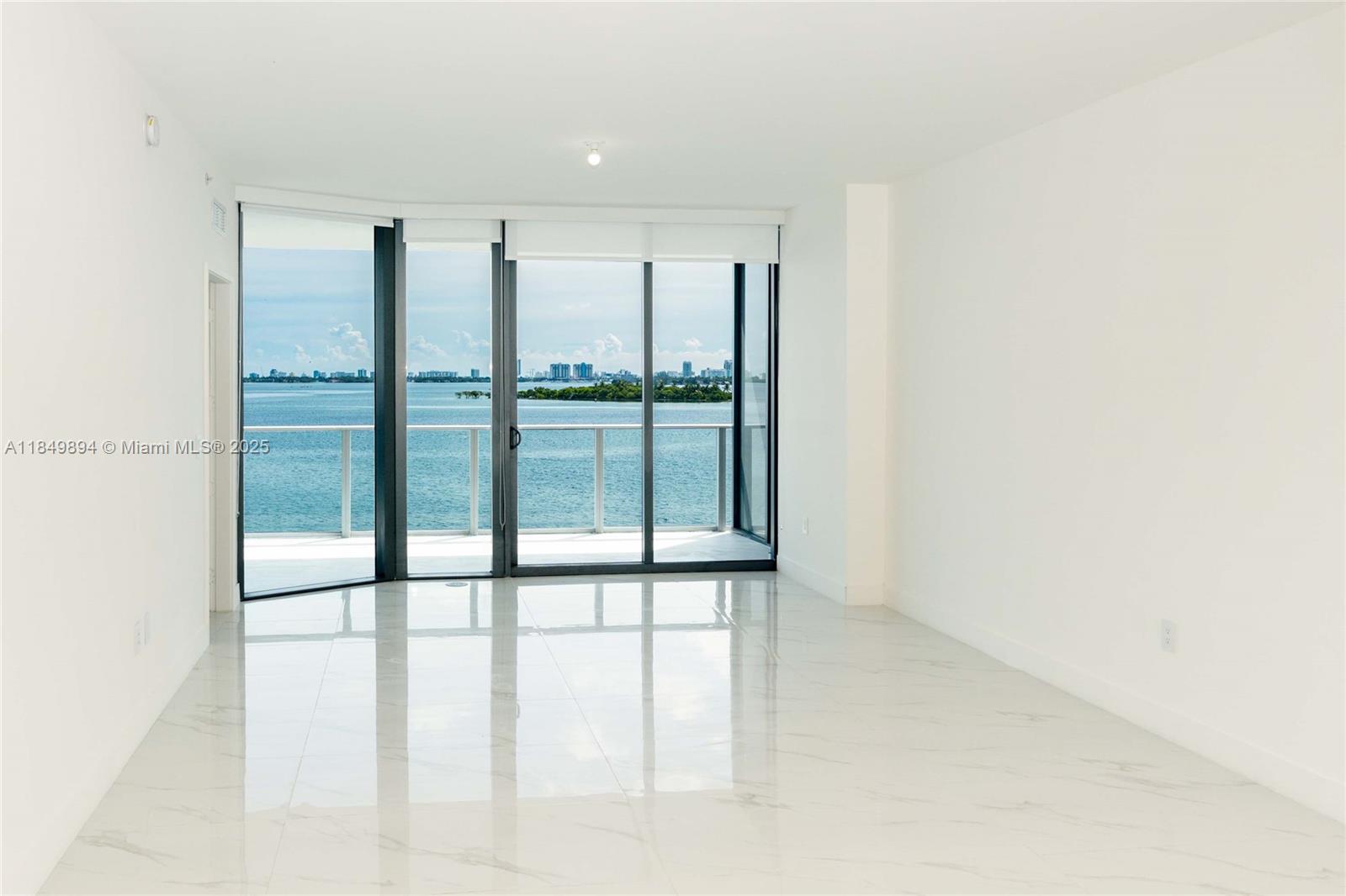 Aria Reserve South Tower - Residential Lease