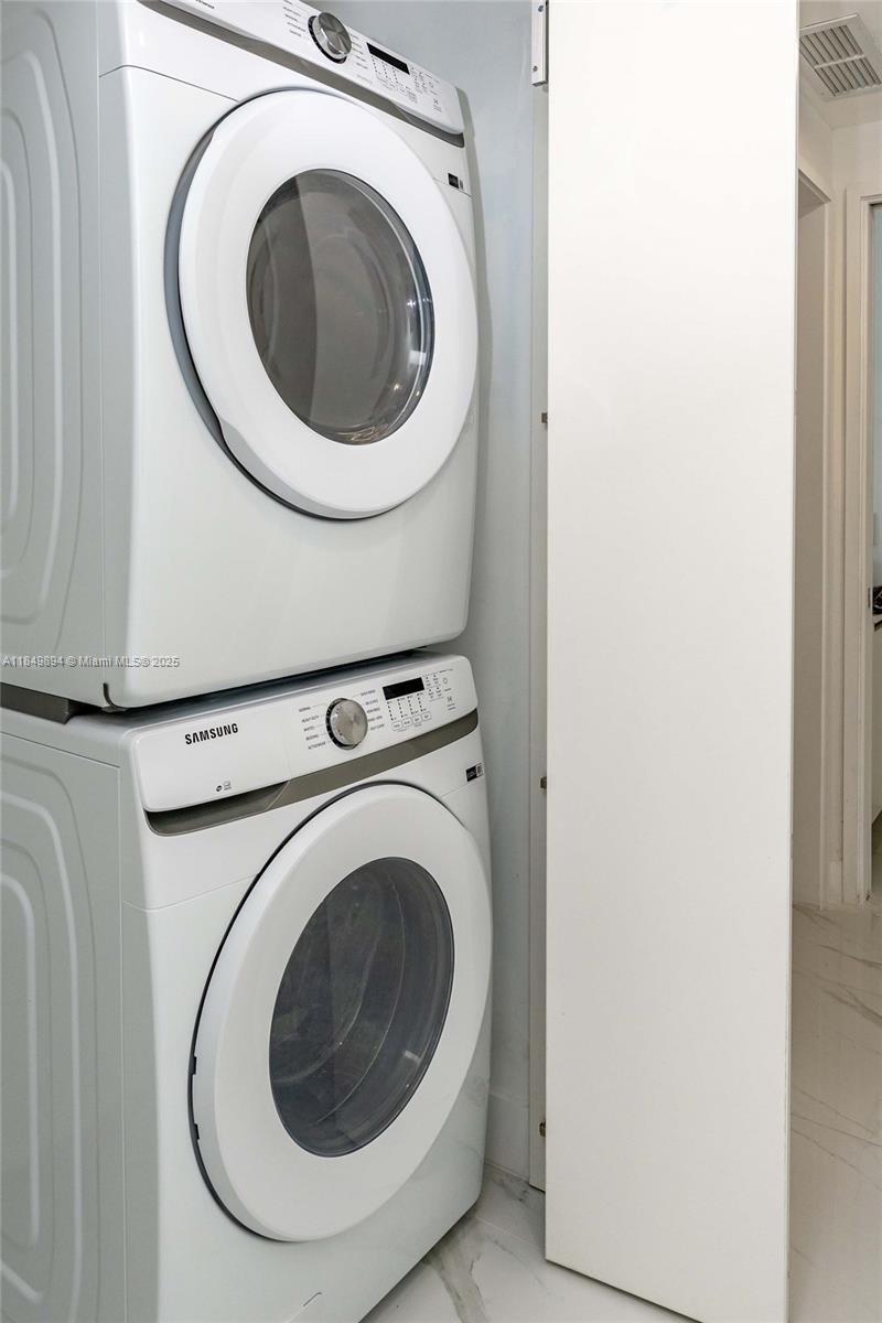 Aria Reserve South Tower - Residential Lease