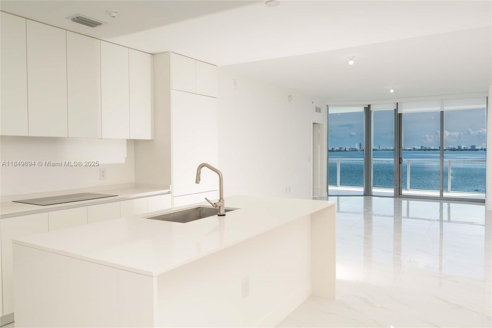 Aria Reserve South Tower - Residential Lease