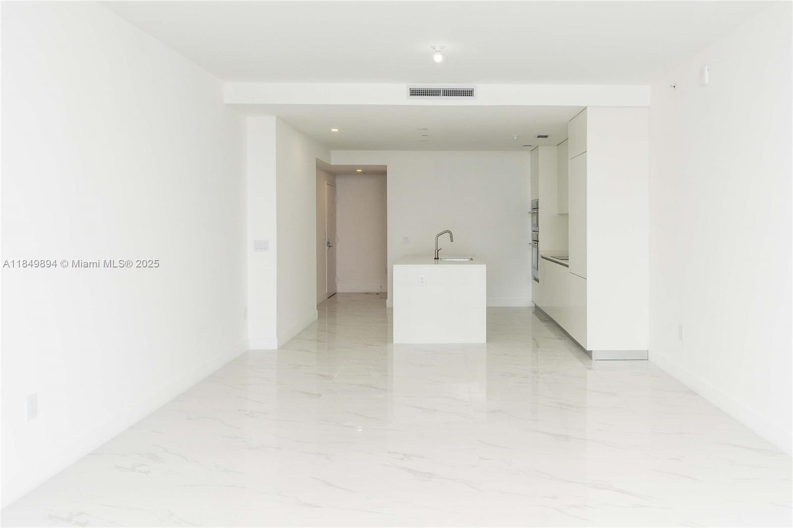 Aria Reserve South Tower - Residential Lease