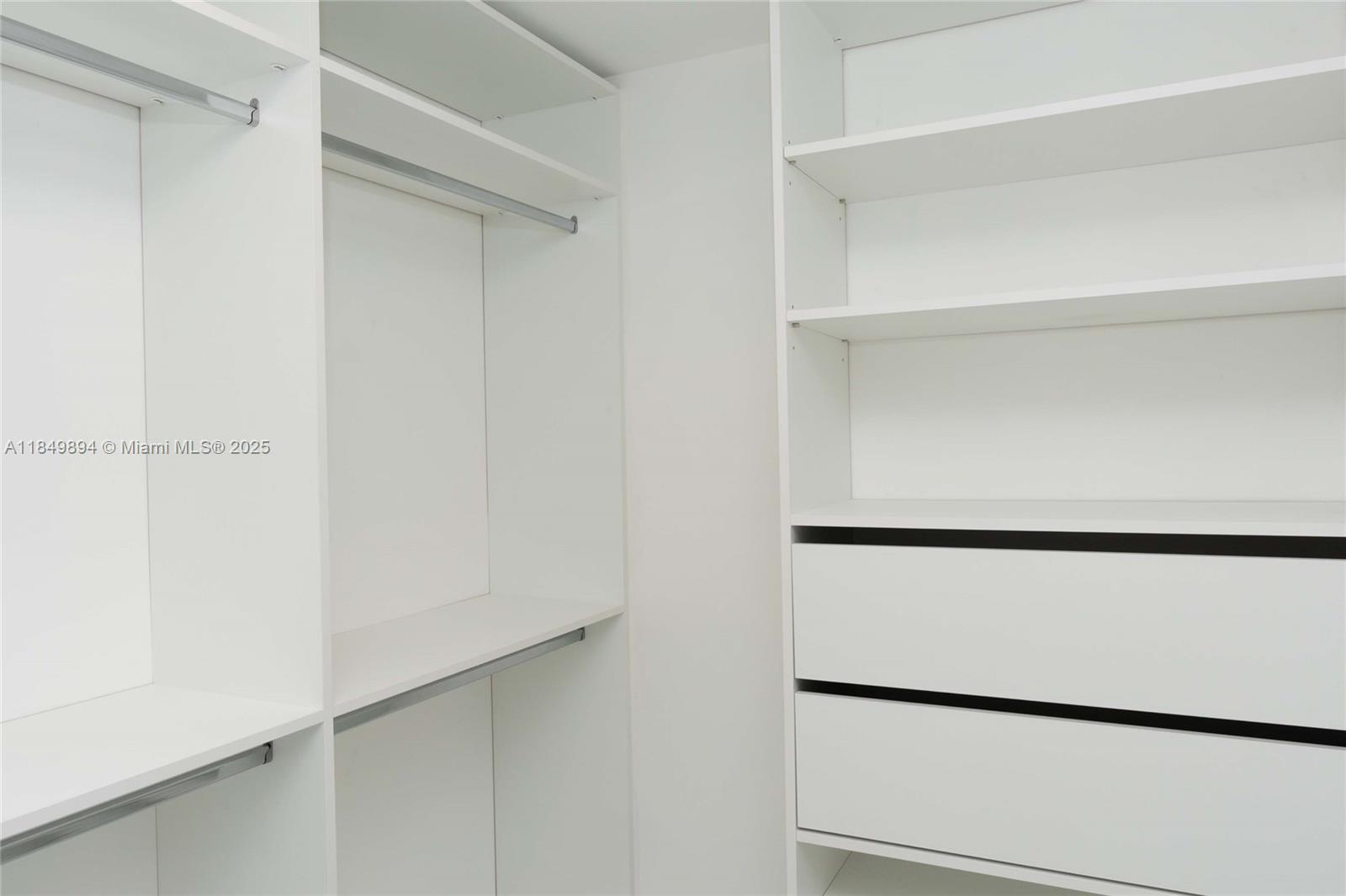 Aria Reserve South Tower - Residential Lease