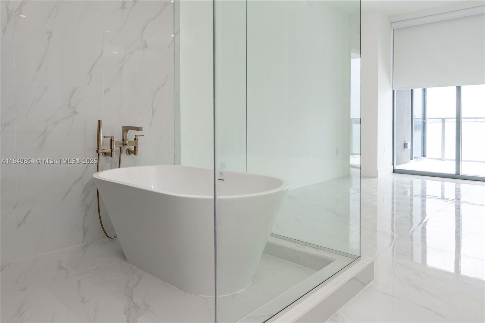 Aria Reserve South Tower - Residential Lease