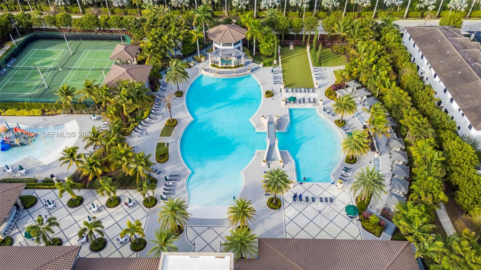 GRAND BAY AT DORAL - Residential