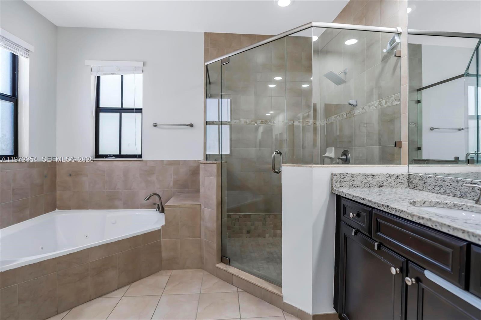 GRAND BAY AT DORAL - Residential