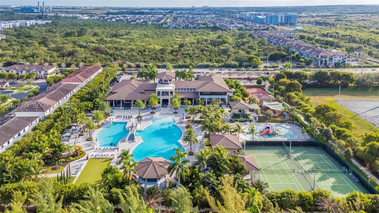 GRAND BAY AT DORAL - Residential