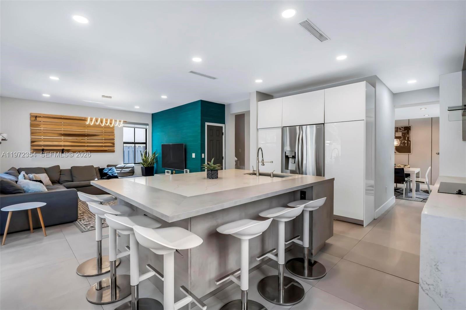 GRAND BAY AT DORAL - Residential