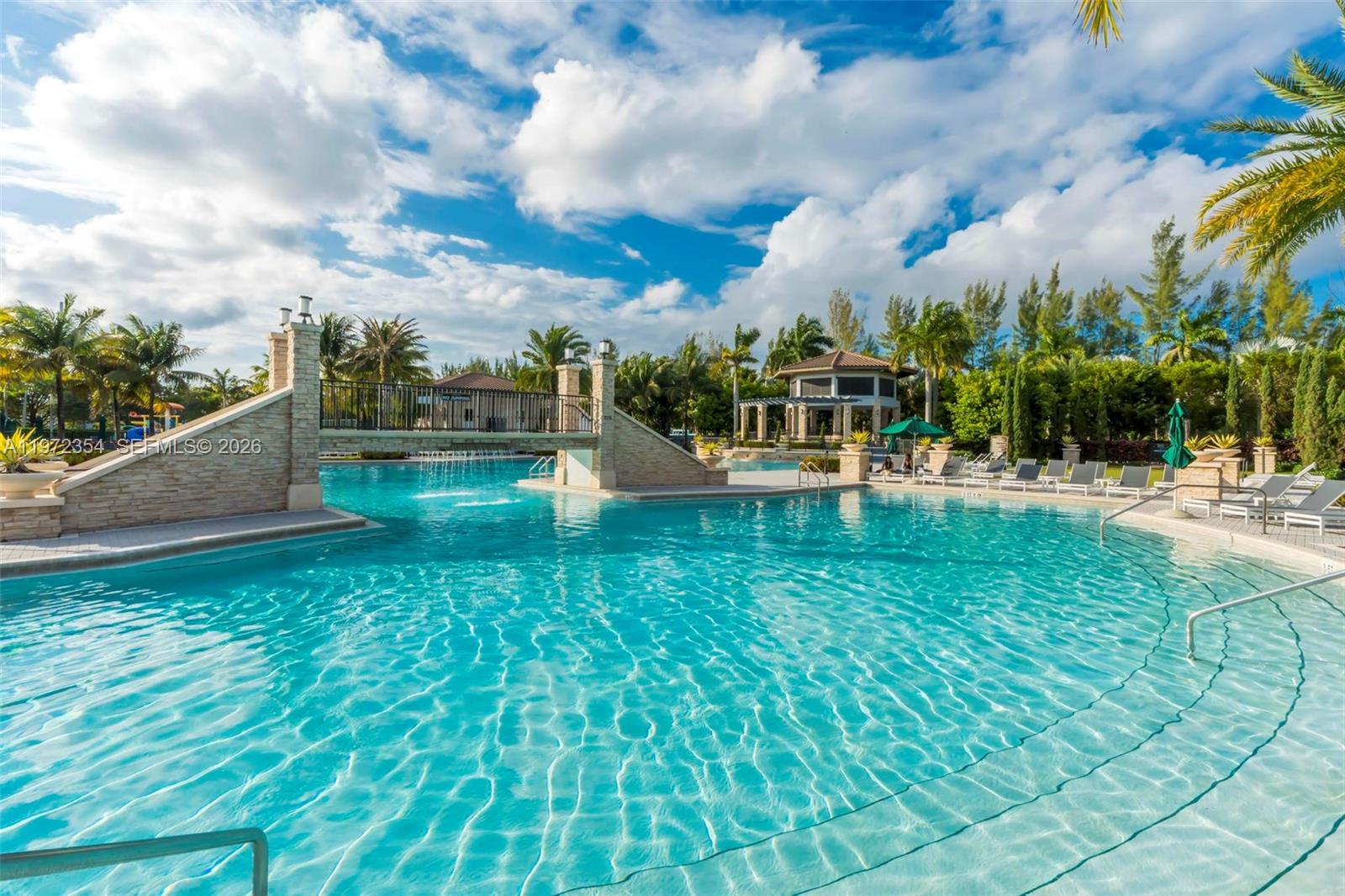 GRAND BAY AT DORAL - Residential