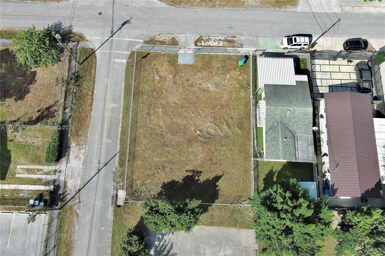 ELIZABETH PARK - Land