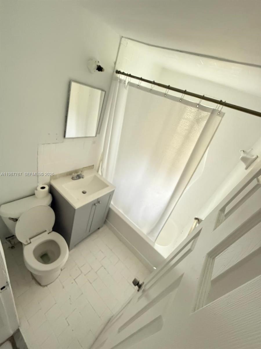 ISLE OF NORMANDY MIAMI VI - Residential Income