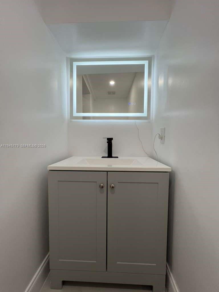 WASHINGTON PARK THIRD ADD - Residential Lease