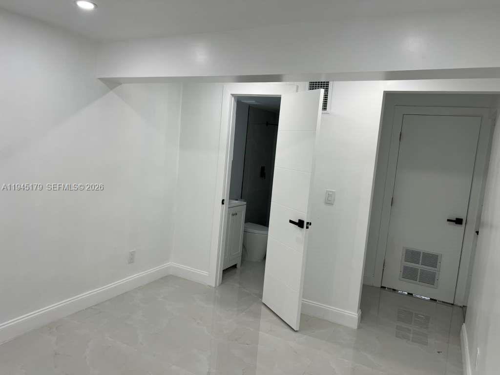 WASHINGTON PARK THIRD ADD - Residential Lease