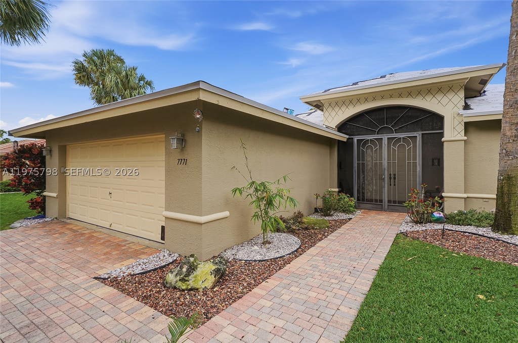 Photo of 7771 Via Grande, Boynton Beach, FL 33437 (MLS # A11975798)