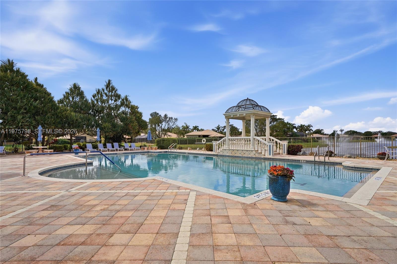 TIVOLI RESERVE - Residential