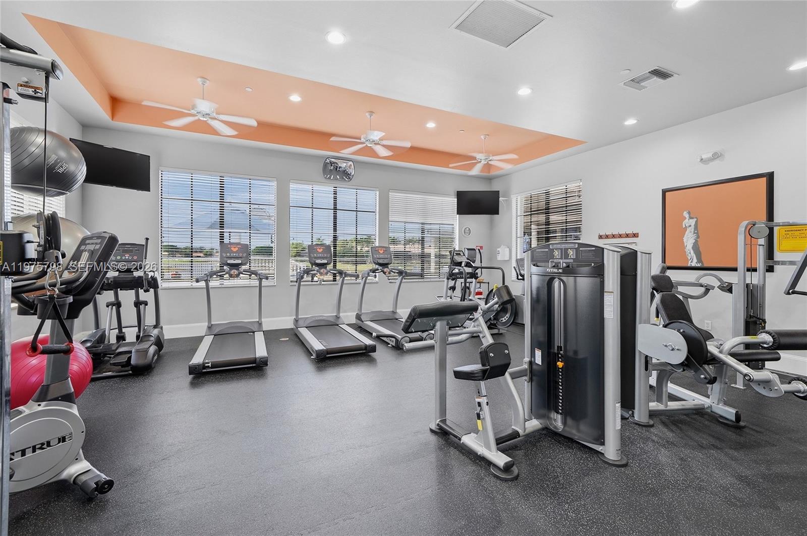 TIVOLI RESERVE - Residential