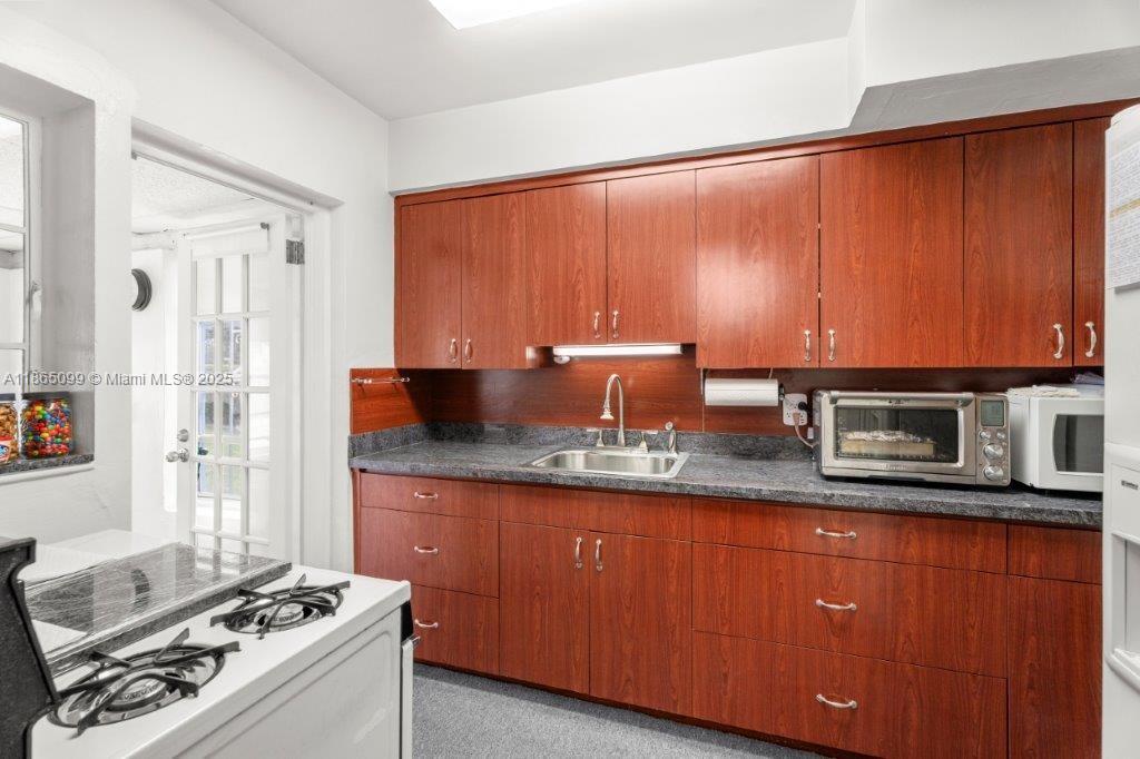 SHORES ESTATES - Residential