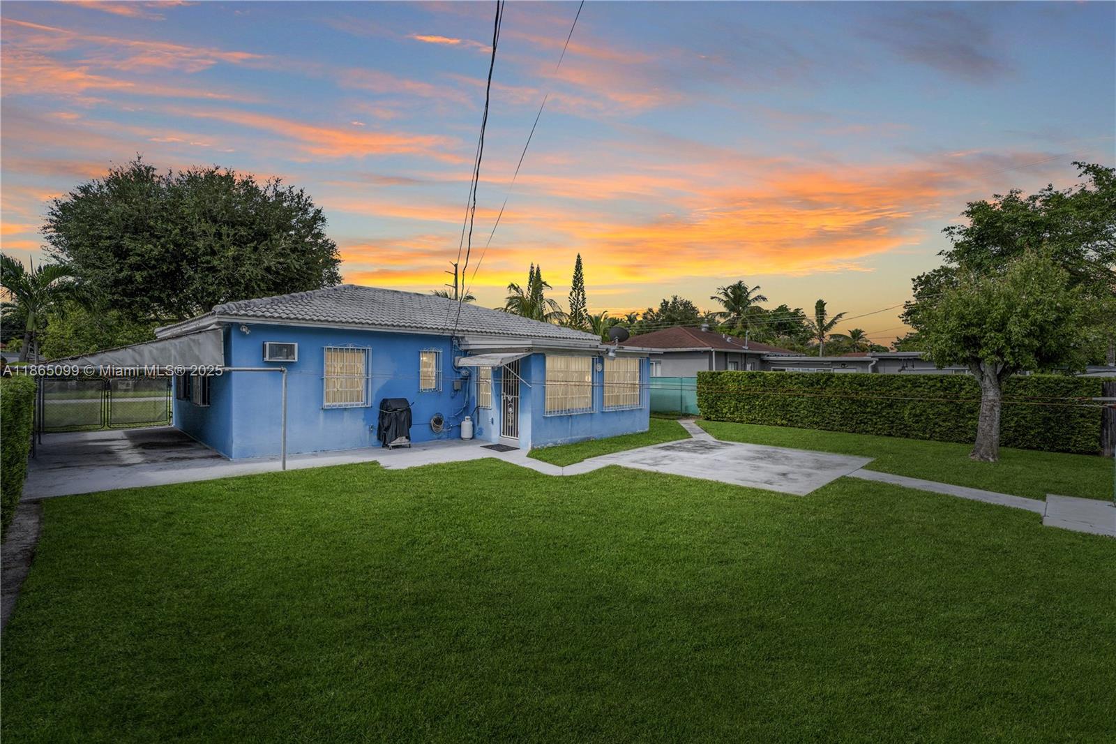 SHORES ESTATES - Residential