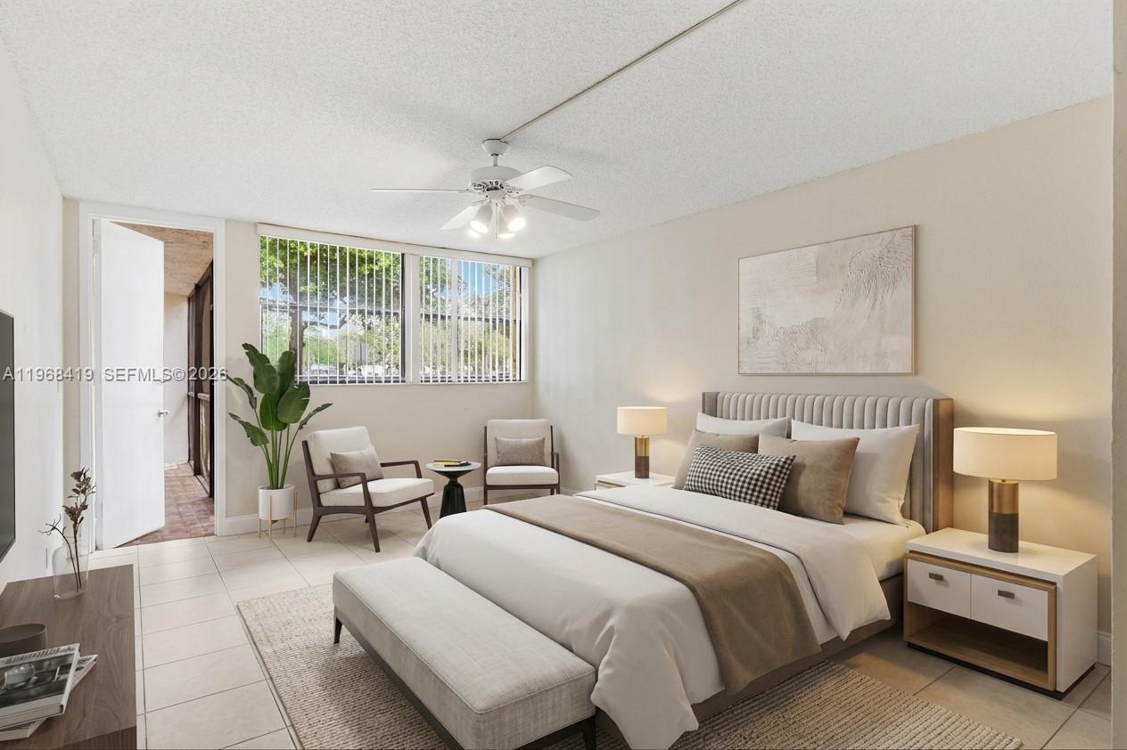 BUILDING 1B OF COUNTRY CL - Residential