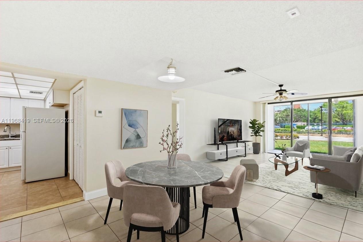 BUILDING 1B OF COUNTRY CL - Residential