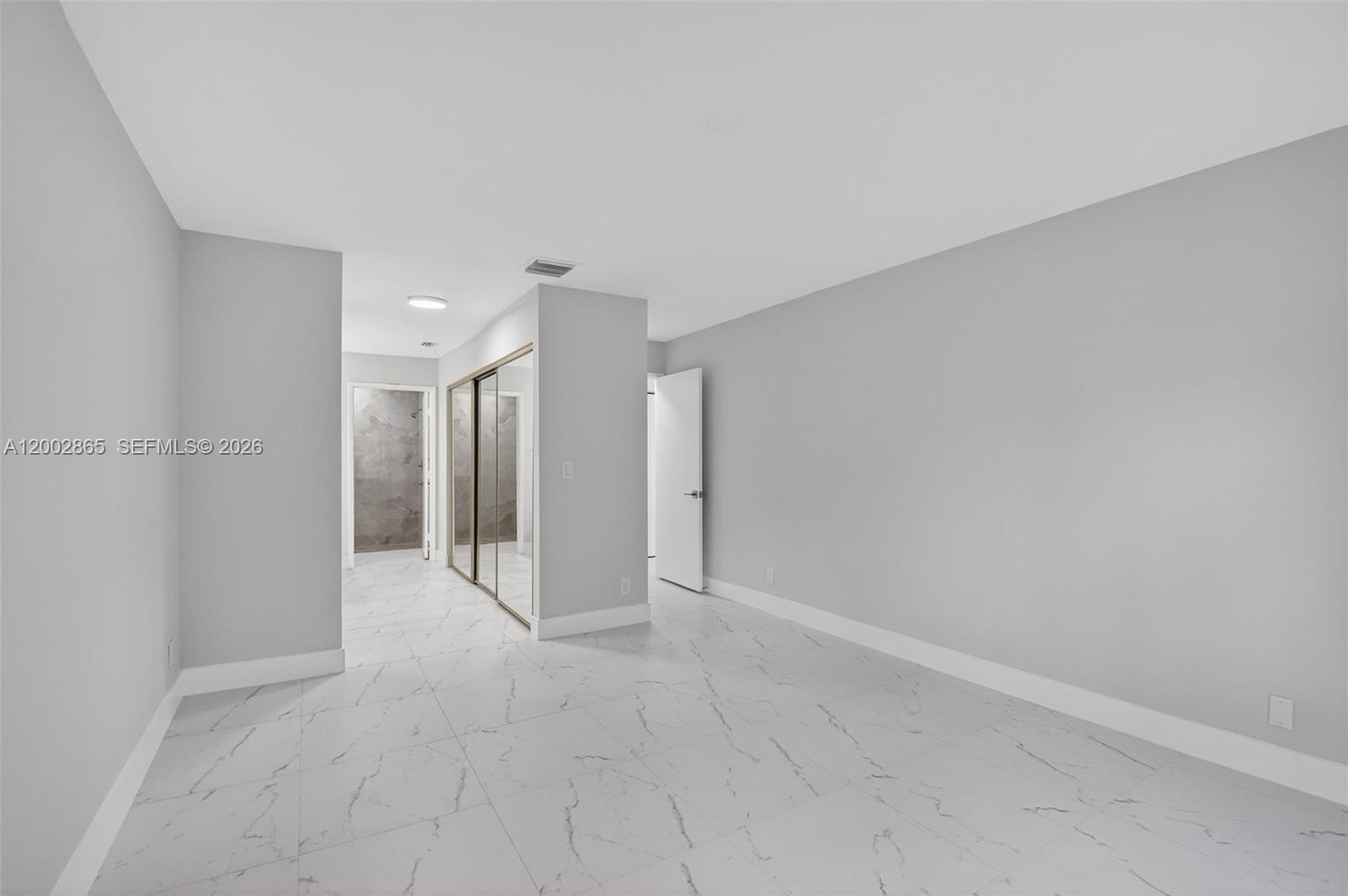 WHISPER WALK - Residential