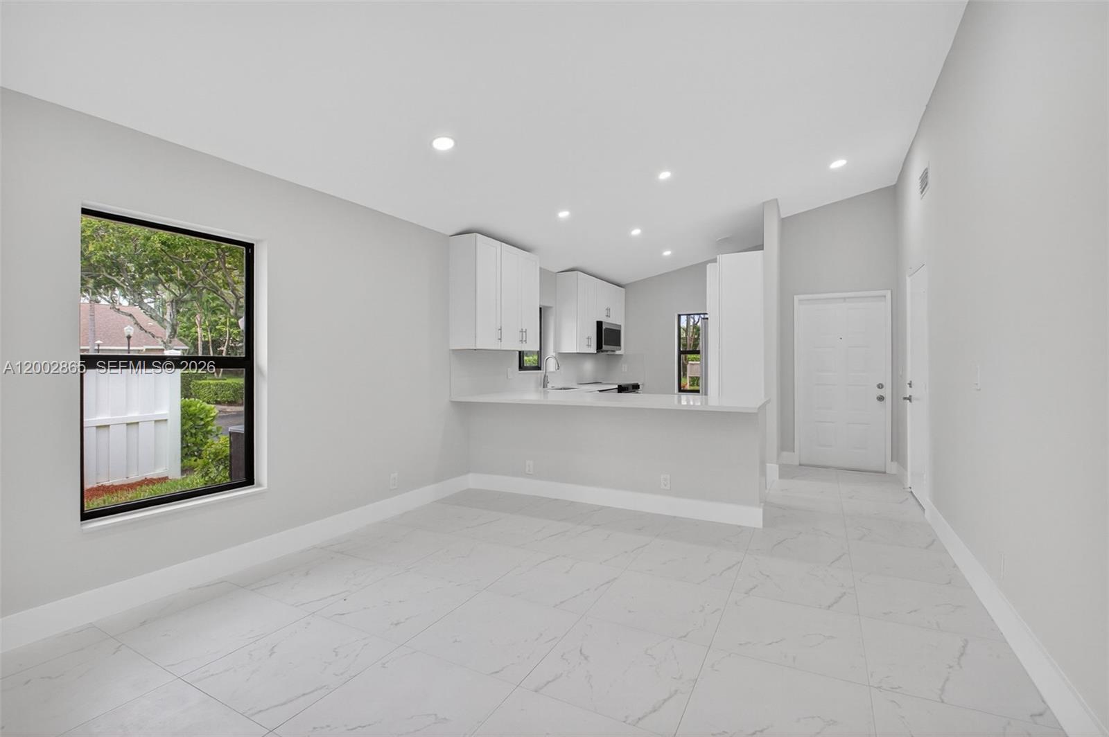 WHISPER WALK - Residential