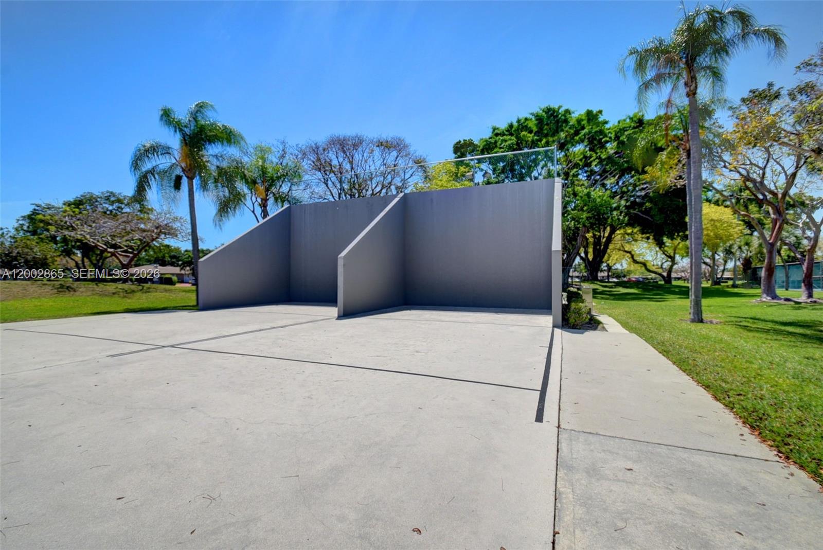 WHISPER WALK - Residential