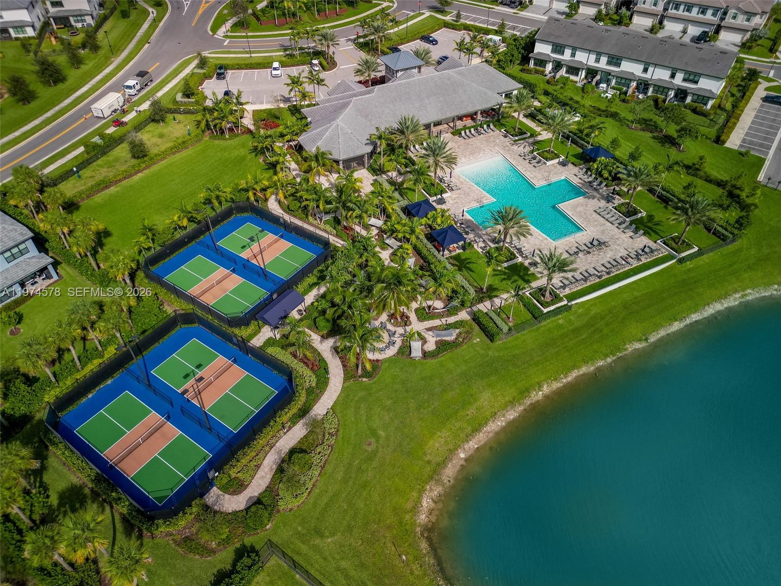 OAK TREE PROPERTY REDEVEL - Residential