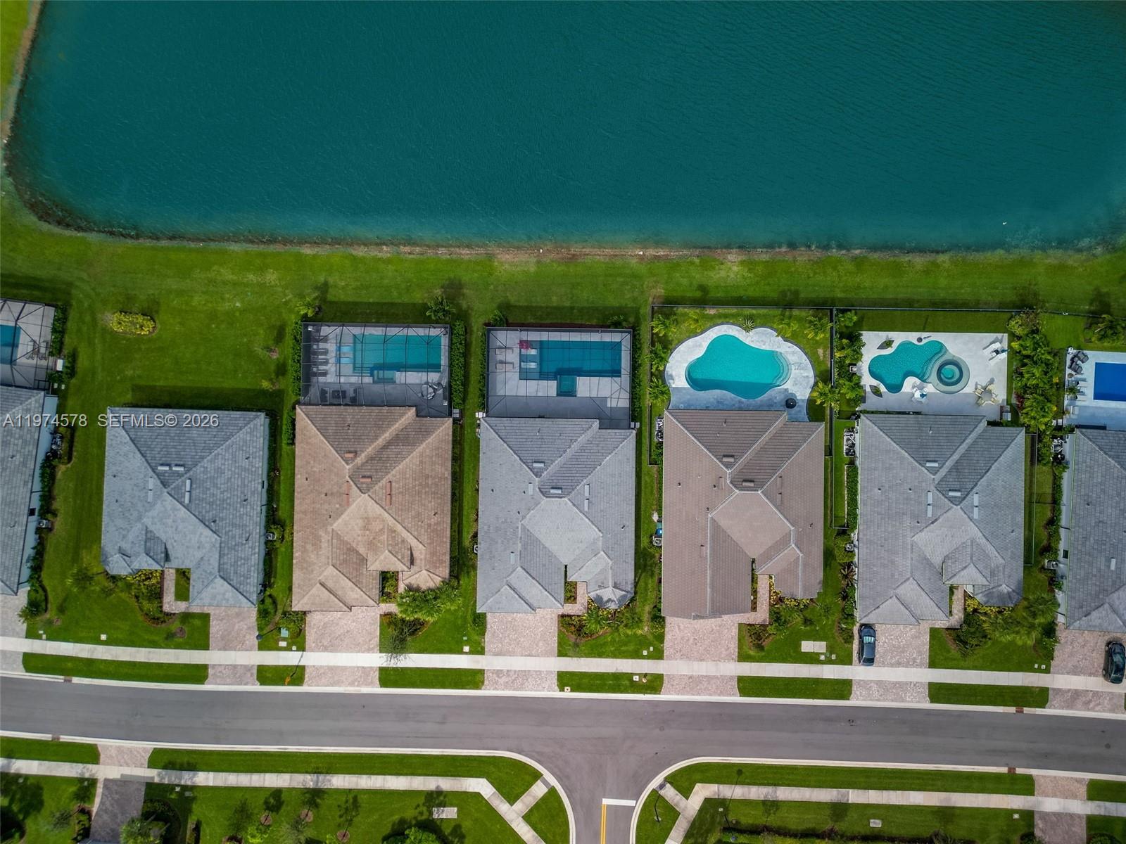 OAK TREE PROPERTY REDEVEL - Residential