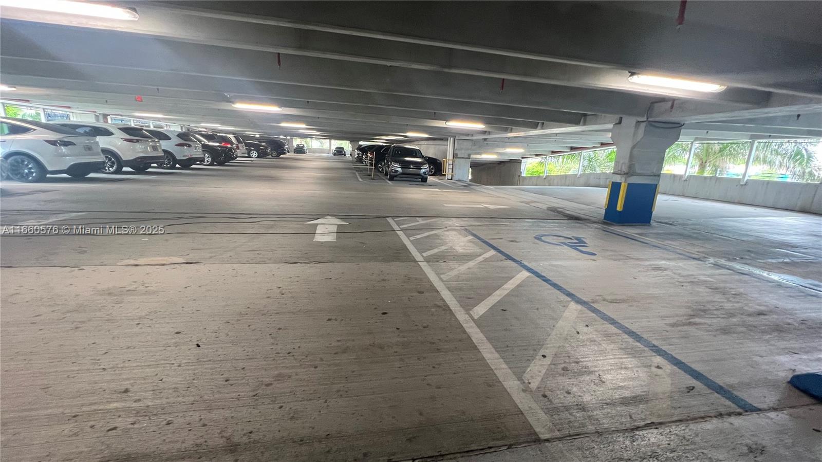 BEACHWALK CONDOMINIUM - Residential