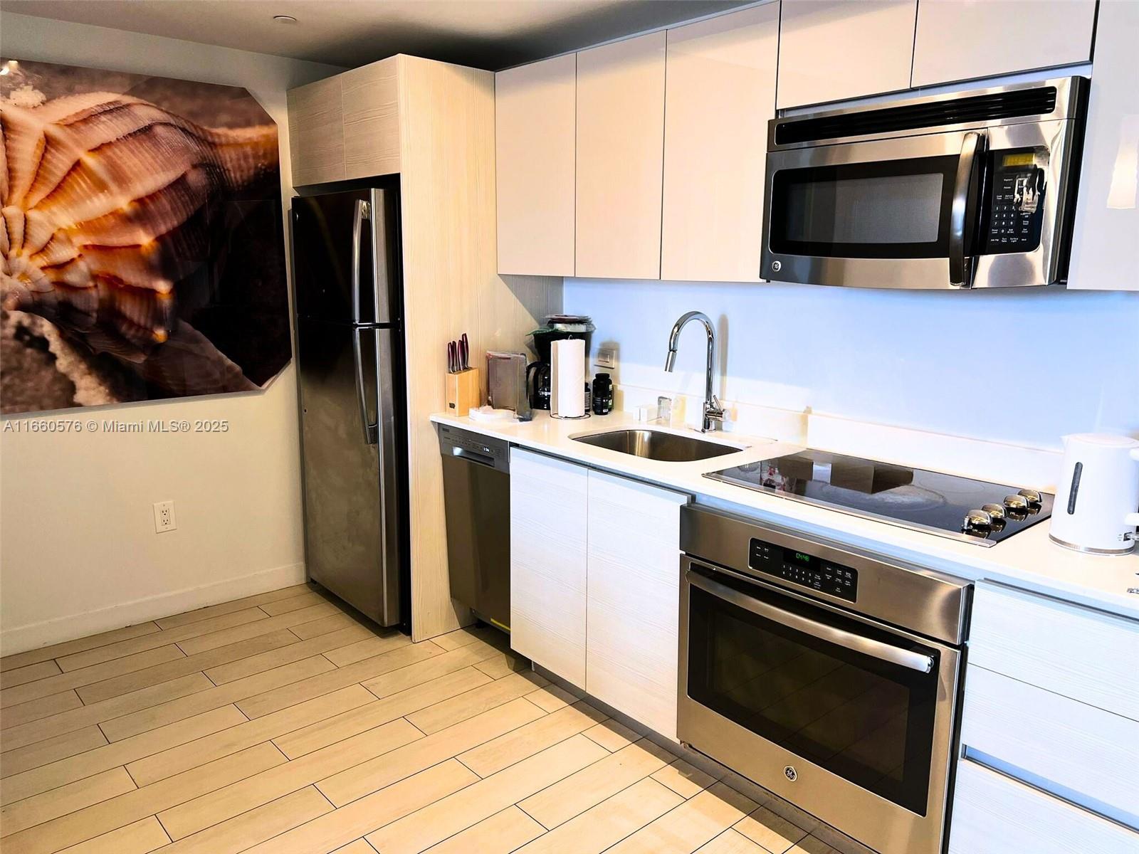 BEACHWALK CONDOMINIUM - Residential