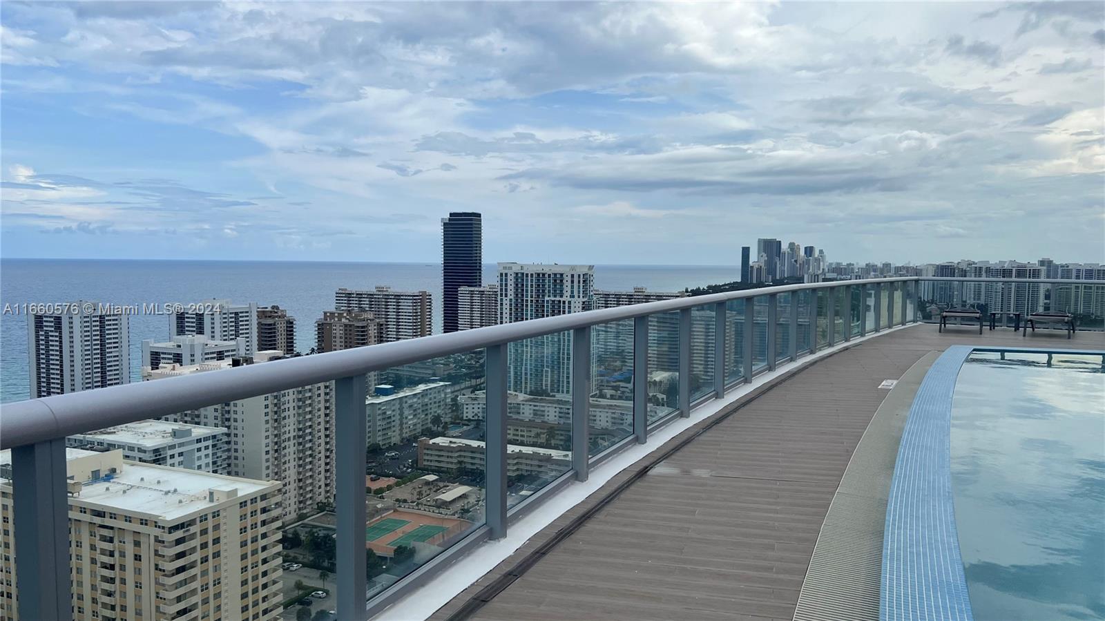 BEACHWALK CONDOMINIUM - Residential