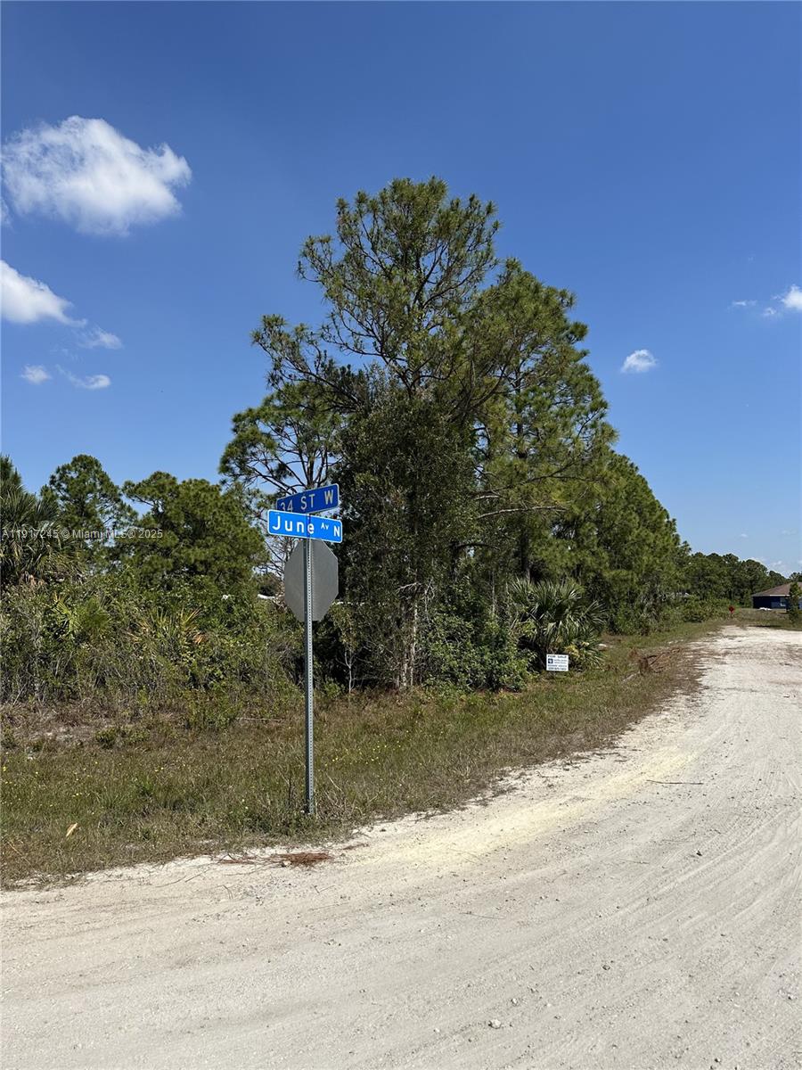 Lee County Unincorporated - Land