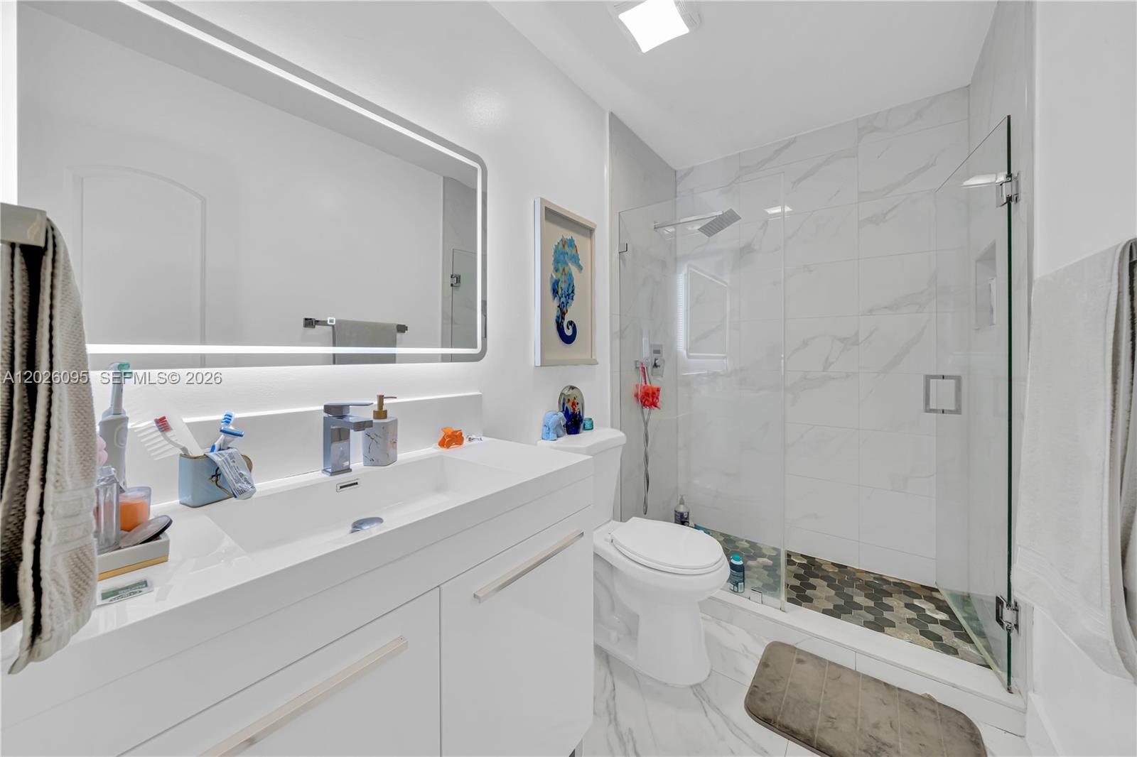 GROVES VILLAS - Residential