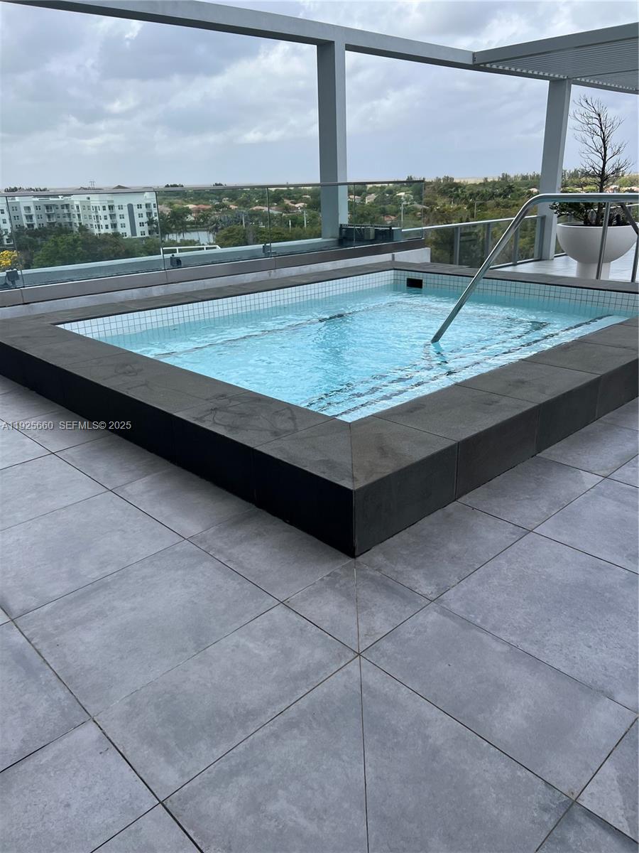 METROPICA NORTH TOWER ONE - Residential Lease