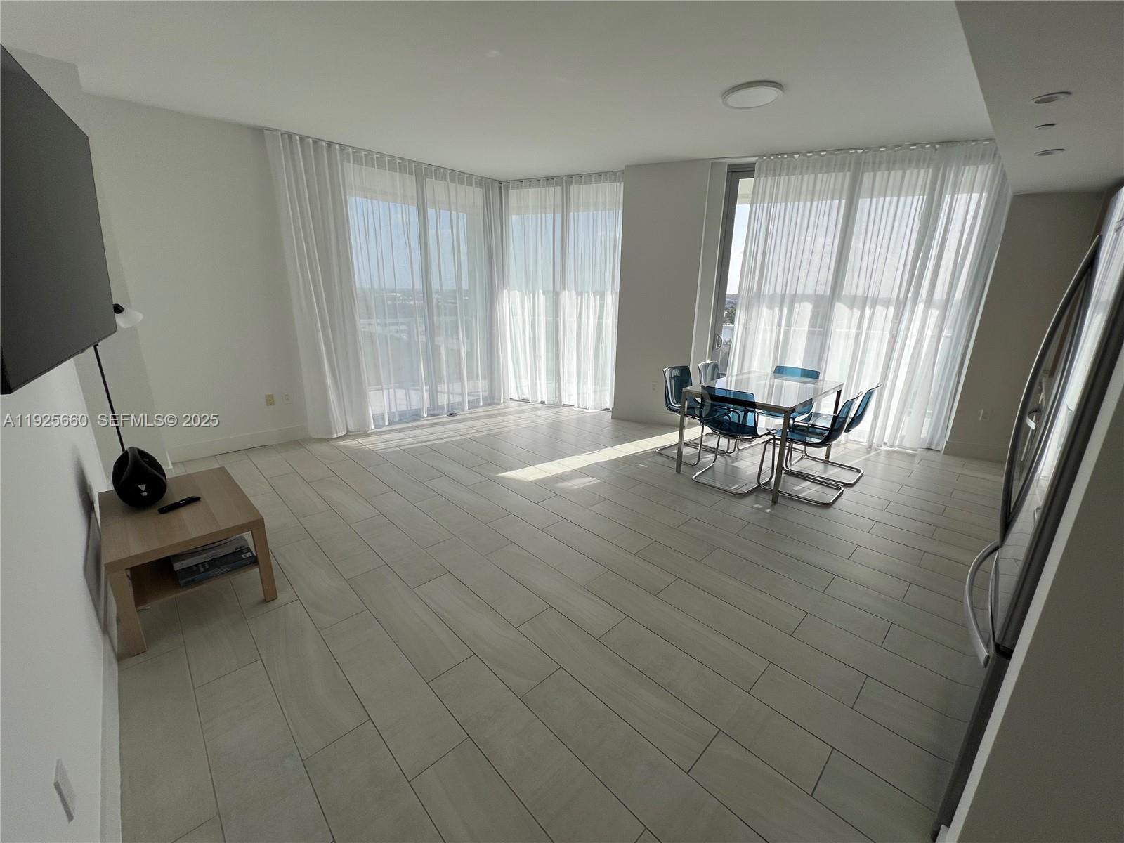 METROPICA NORTH TOWER ONE - Residential Lease