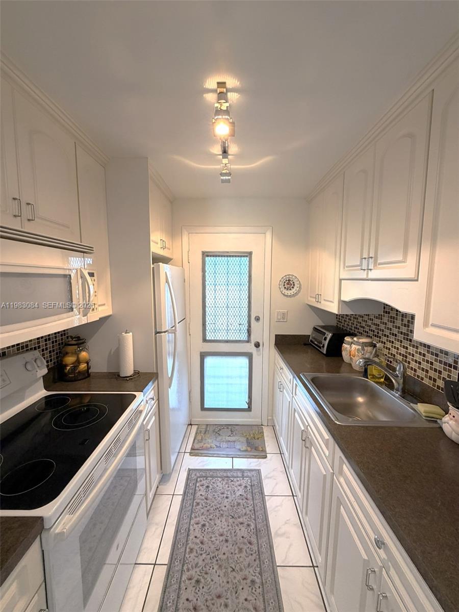 MAR-LEN GARDENS NO 2 CORP - Residential