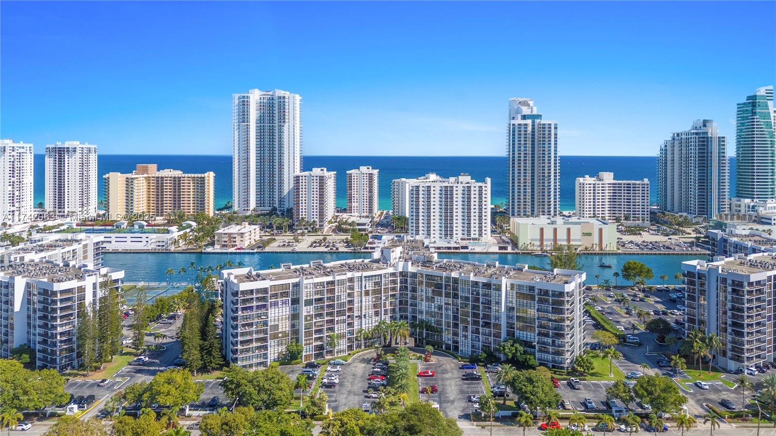 Property for Sale at 800 Parkview Dr 909, Hallandale Beach, Broward County, Florida - Bedrooms: 2 
Bathrooms: 2  - $405,000